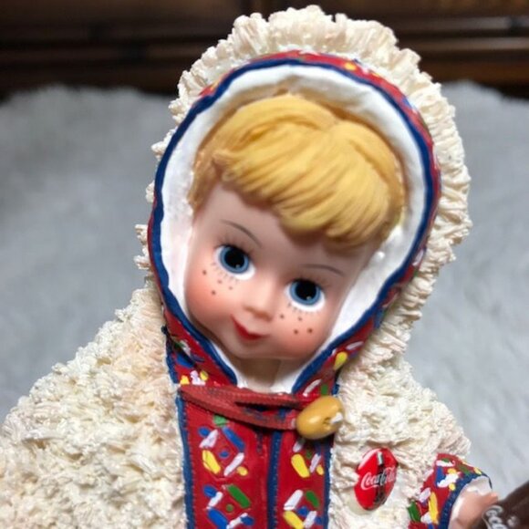 Vintage 2pc Coca-Cola x Madame Alexander 'Off to the North Pole' Figurine Set - Picture 5 of 16